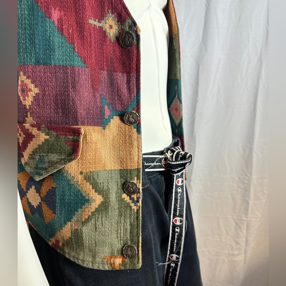 SOLD Vest South America Detailing - Picture 5 of 7